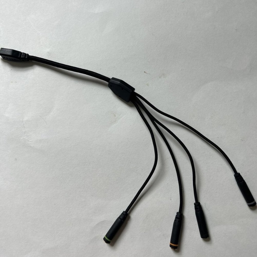 11" Audio Connecter to PC Female Splitter 4 audio octopus computer gamer